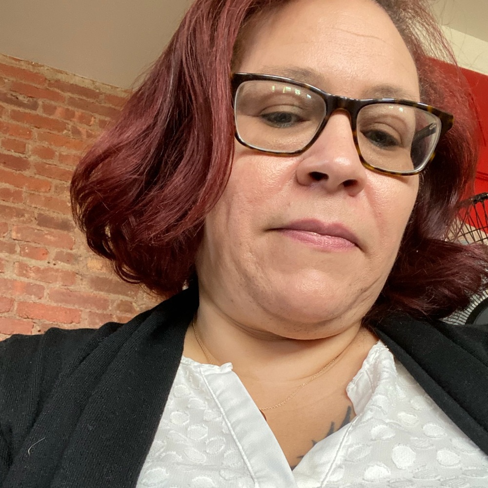 Meet your Posher, Elizabeth